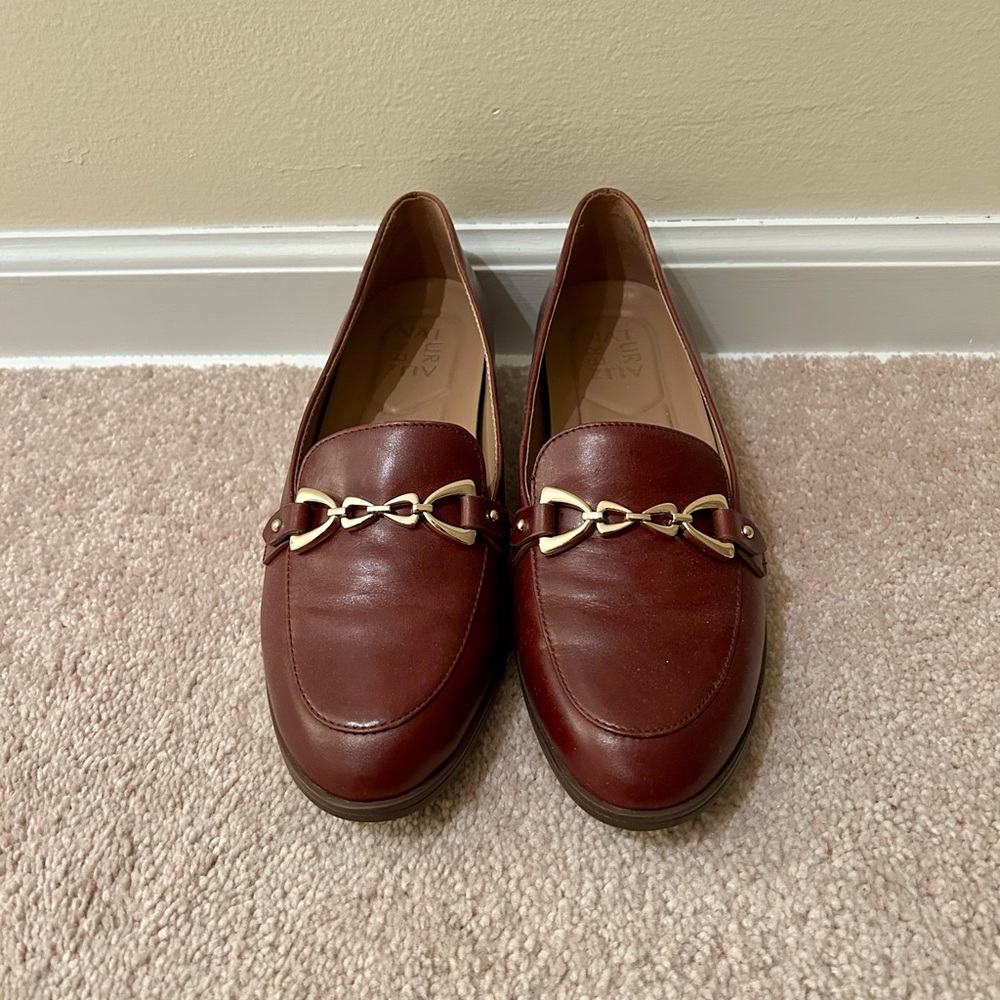 Brown and Gold Slip-On Loafers with Rounded Toe and Decorative Chain